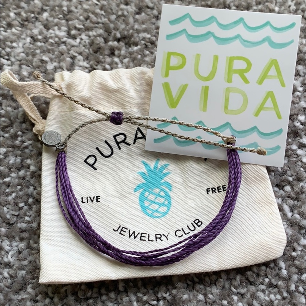 Purple Pura Vida bracelet